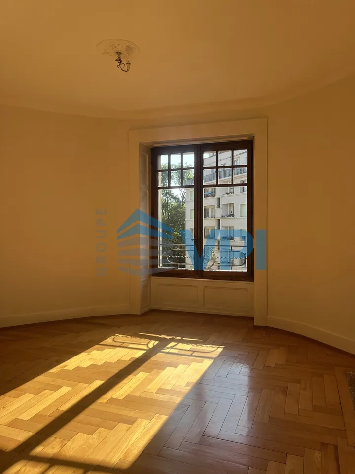 Sublime appartement de 5 pièces au coeur des Eaux-Vives