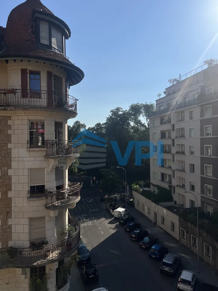 Sublime appartement de 5 pièces au coeur des Eaux-Vives