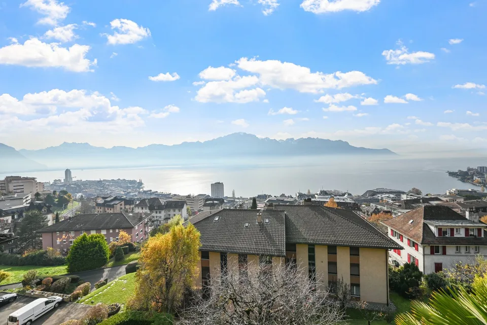 MONTREUX - SPACIEUX 4.5 PIECES AVEC VUE IMPRENABLE
