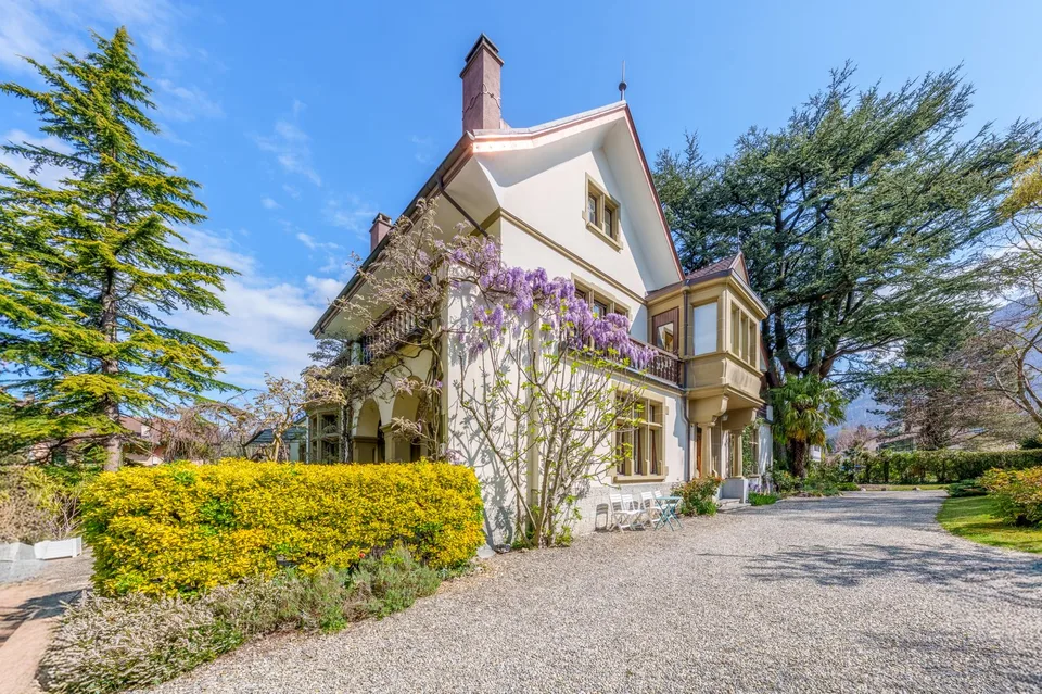 SOMPTUEUSE MAISON DE MAITRE AVEC JARDIN D'EXCEPTION