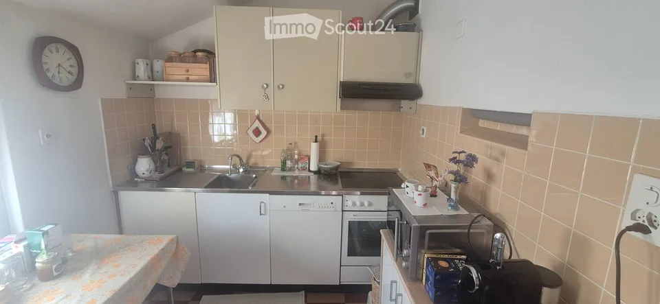 In affitto a Sierre, appartamento di 3 locali, balcone, vista libera