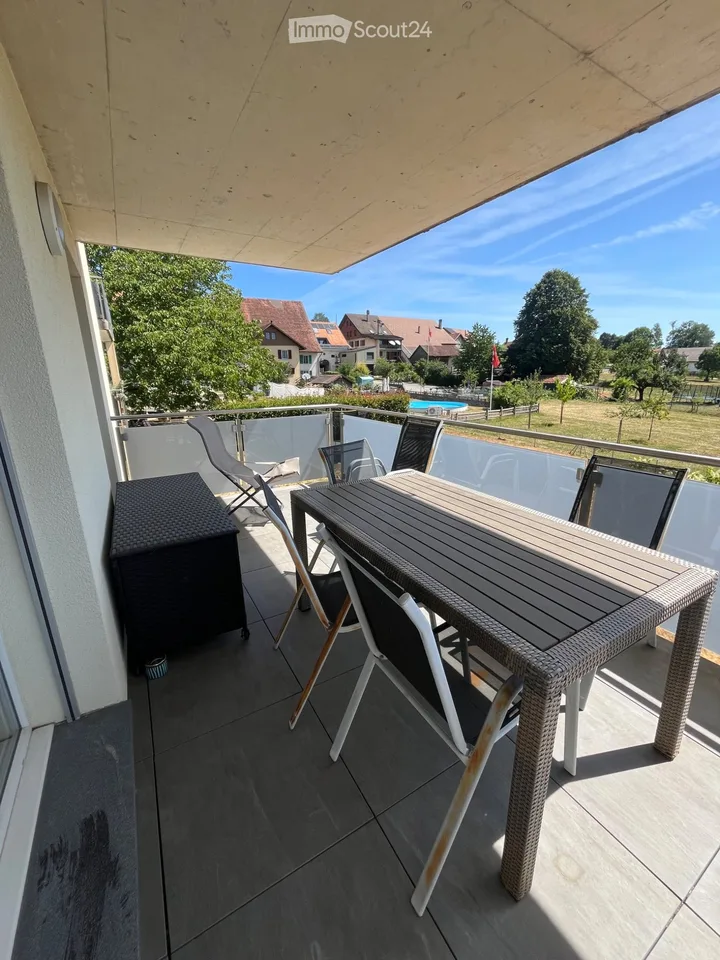 Schönes 2,5-Zimmer-Wohnung in Vuarrens mit großem Balkon