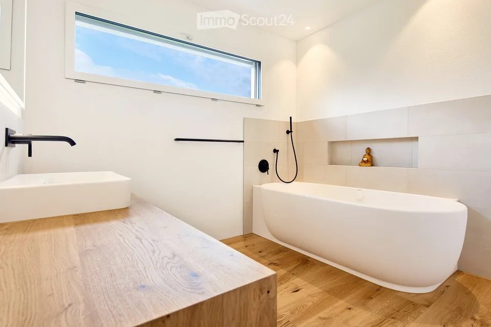 Exklusives Zweifamilienhaus – Neubau 2023 – Foto 2 von 8