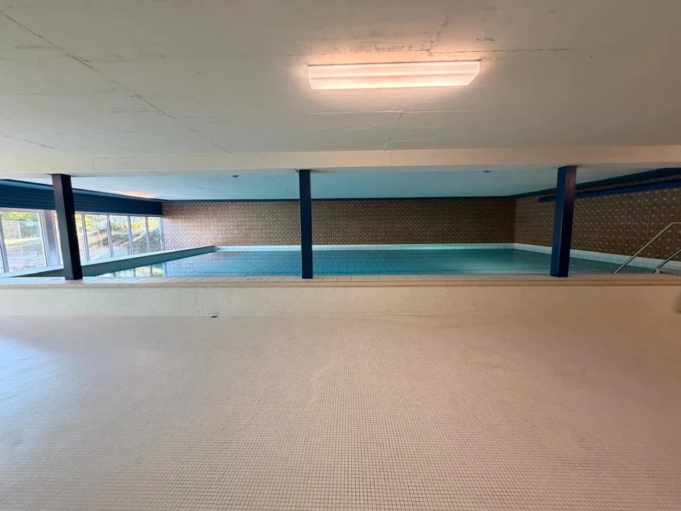 Exklusive 5.5-Zimmer-Terrassenhaus mit Panorama-Aussicht & Wellness