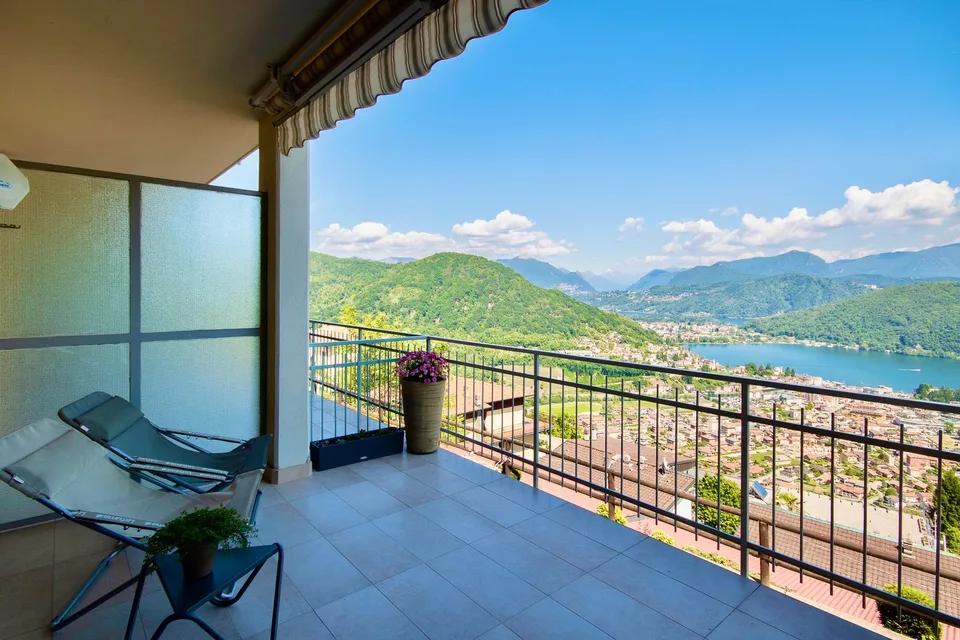 Ferienwohnung mit Seeblick, wenige Minuten von der Schweiz entfernt!