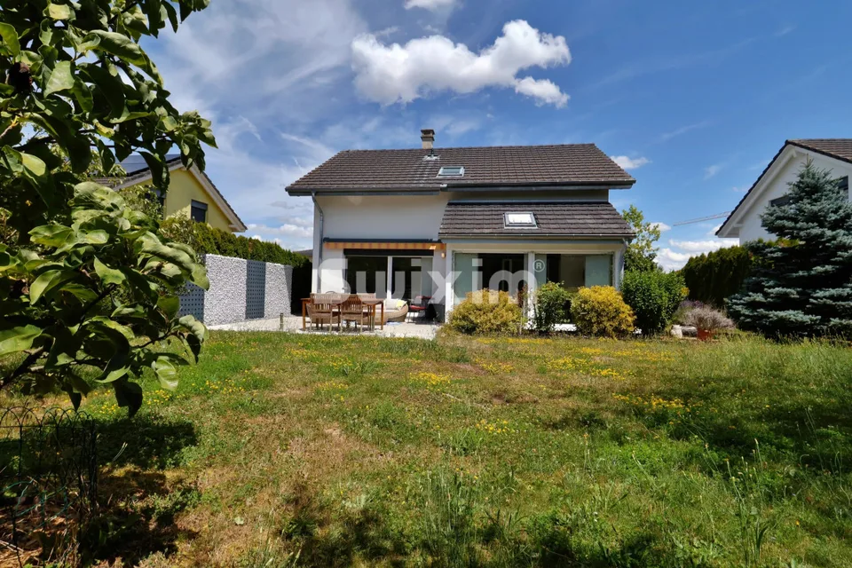 Exclusivité ! Villa individuelle dans un quartier résidentiel !
