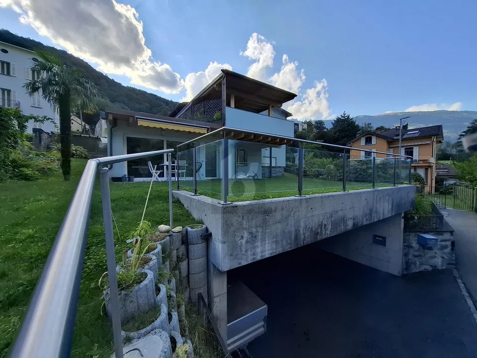SPAZIOSA IN POSIZIONE TRANQUILLA CON VISTA APERTA