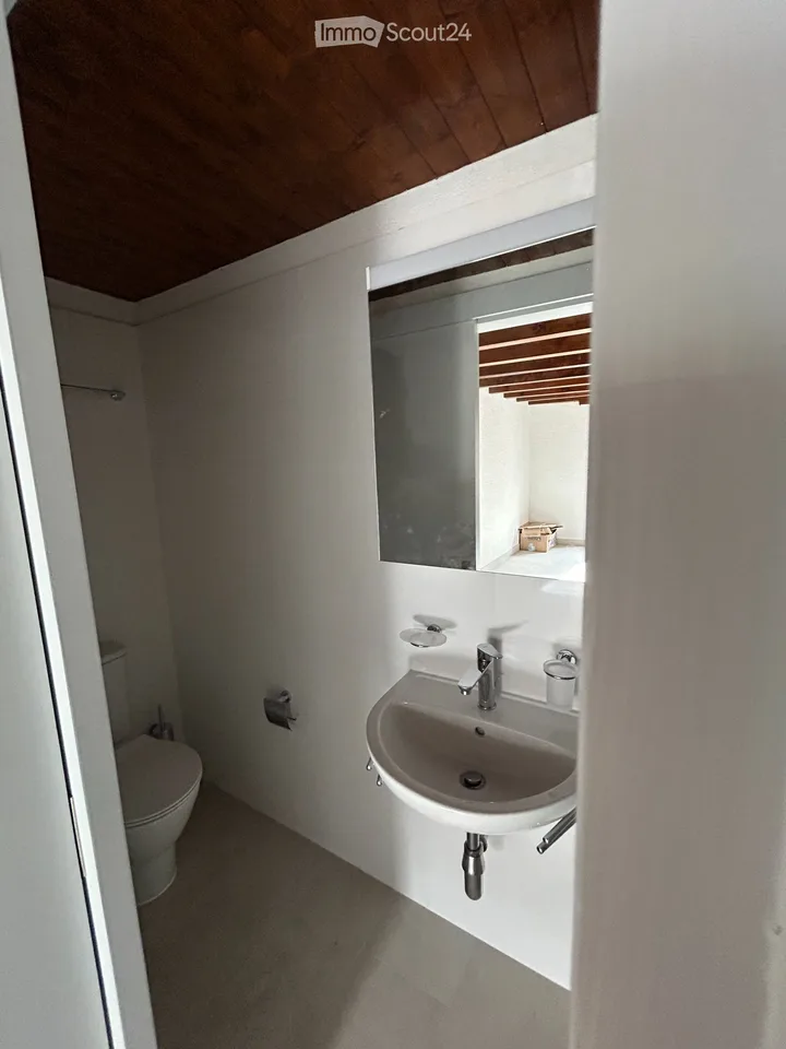 Vezio-Alto Malcantone: Möblierte Wohnung zu vermieten