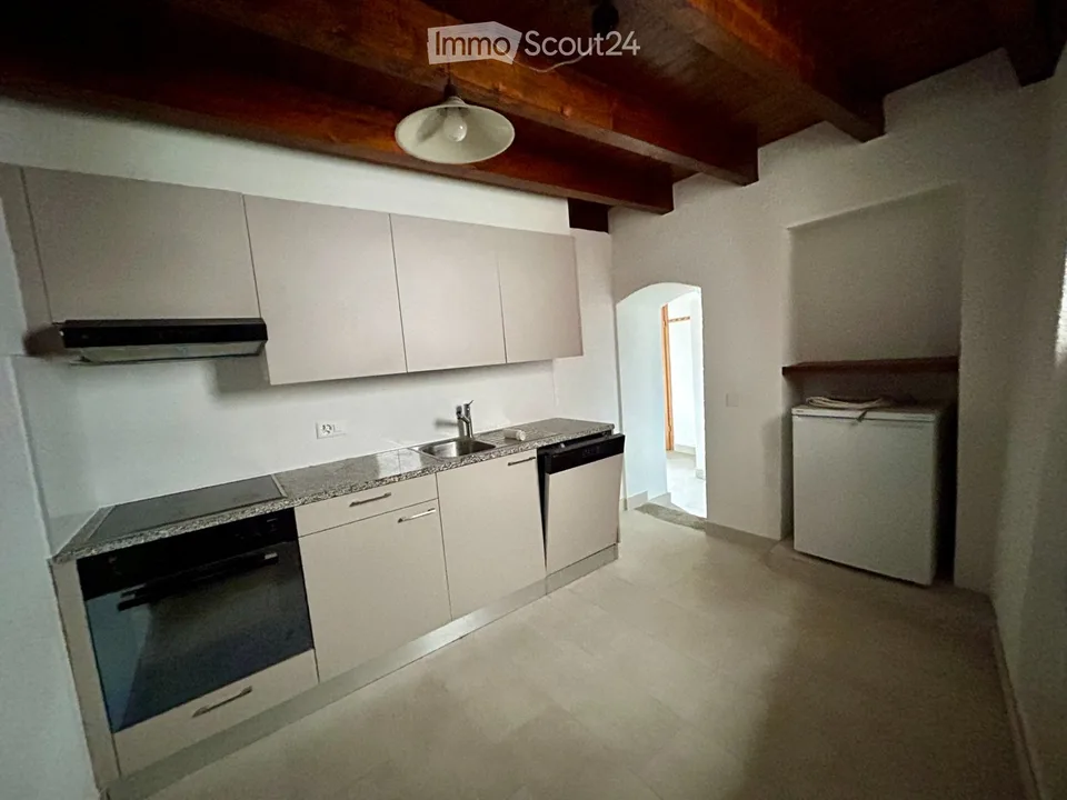 Vezio-Alto Malcantone: Möblierte Wohnung zu vermieten