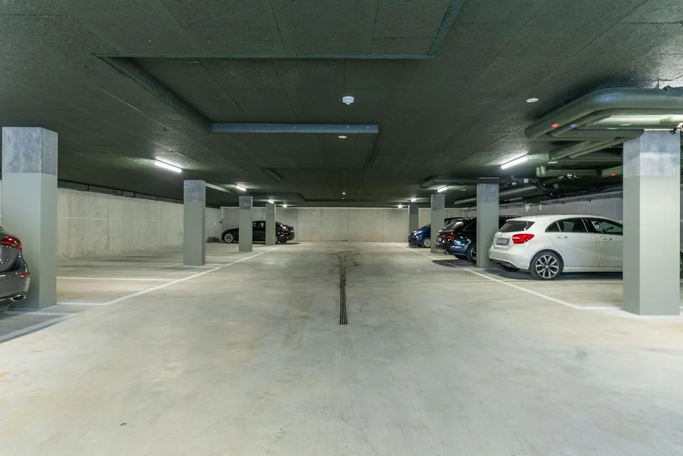 Nie mehr Parkplatzsuche  sicherer Einstellplatz im Neubau "Loomi"