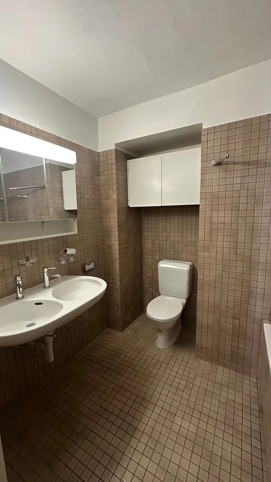 Lausanne - Avenue de Rumine 50 - 3.5-Zimmer-Wohnung im Untergeschoss