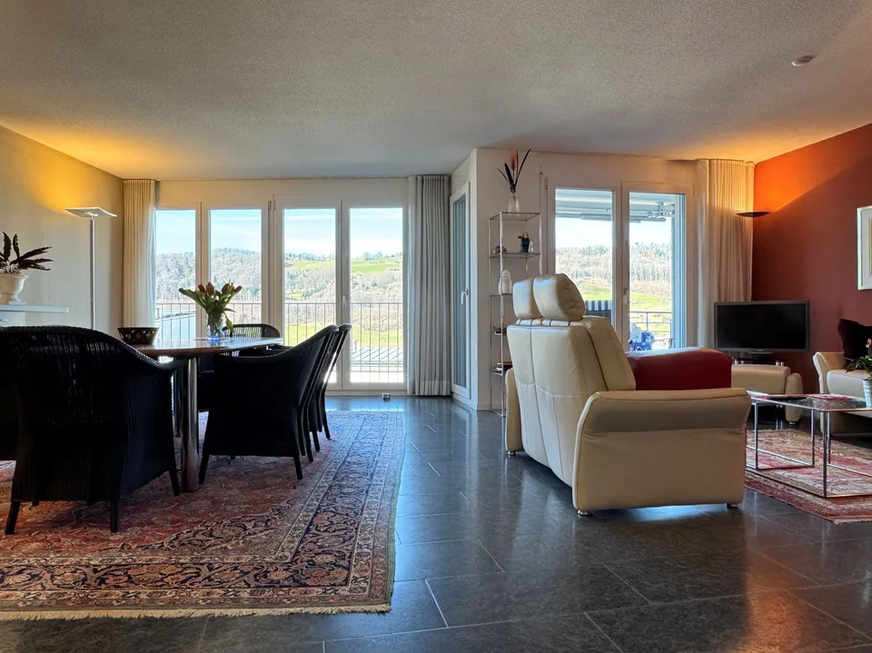 Moderne 3.5-Zimmer-Wohnung mit Weitblick in Belp