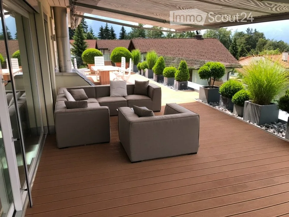 5 1/2 Duplex Attika mit 6 Garagenplätzen 265 m2