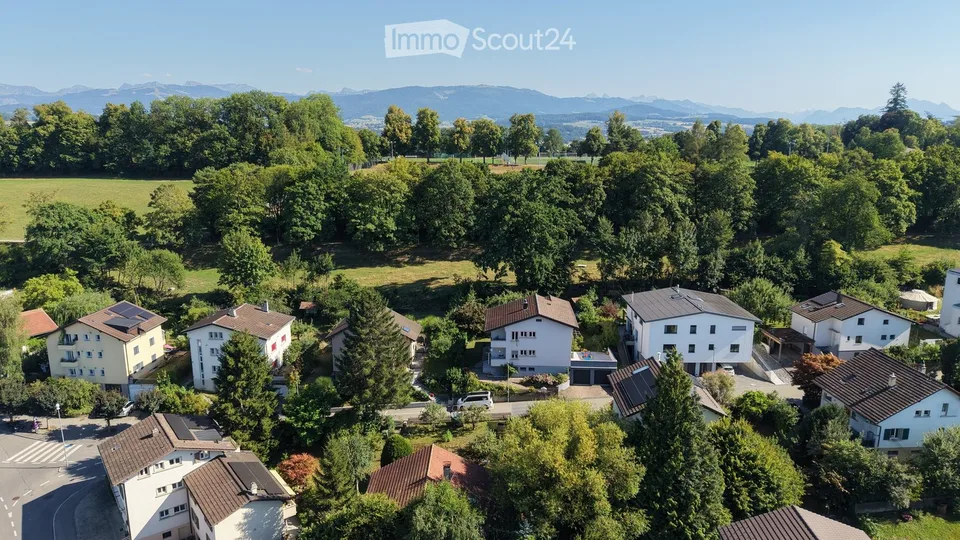 Casa bordata da Guintzet comprensiva di due appartamenti