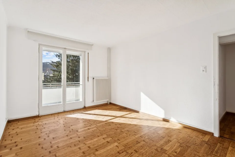 Rénové - balcon - bon emplacement