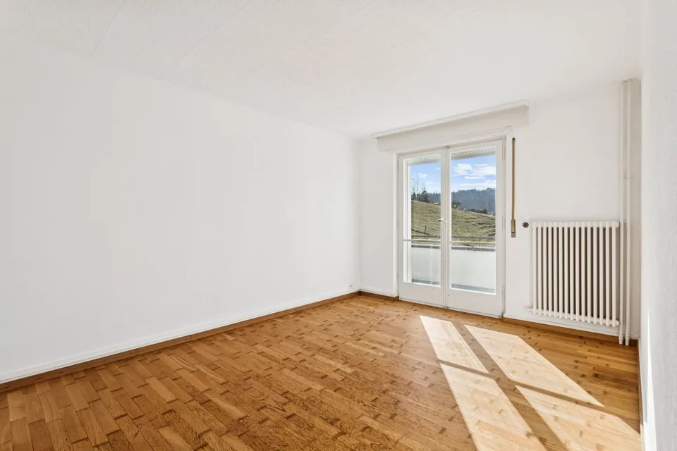 Renoviert - Balkon - gute Lage