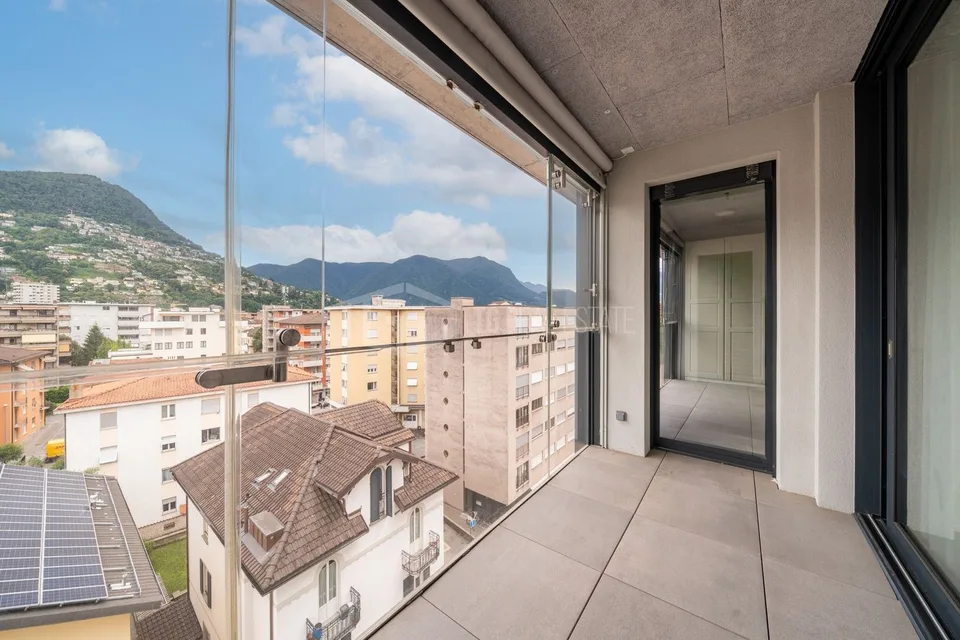 ELEGANTES PENTHOUSE NUR EIN PAAR SCHRITTE VOM ZENTRUM VON LUGANO ENTFERNT – Foto 9 von 13