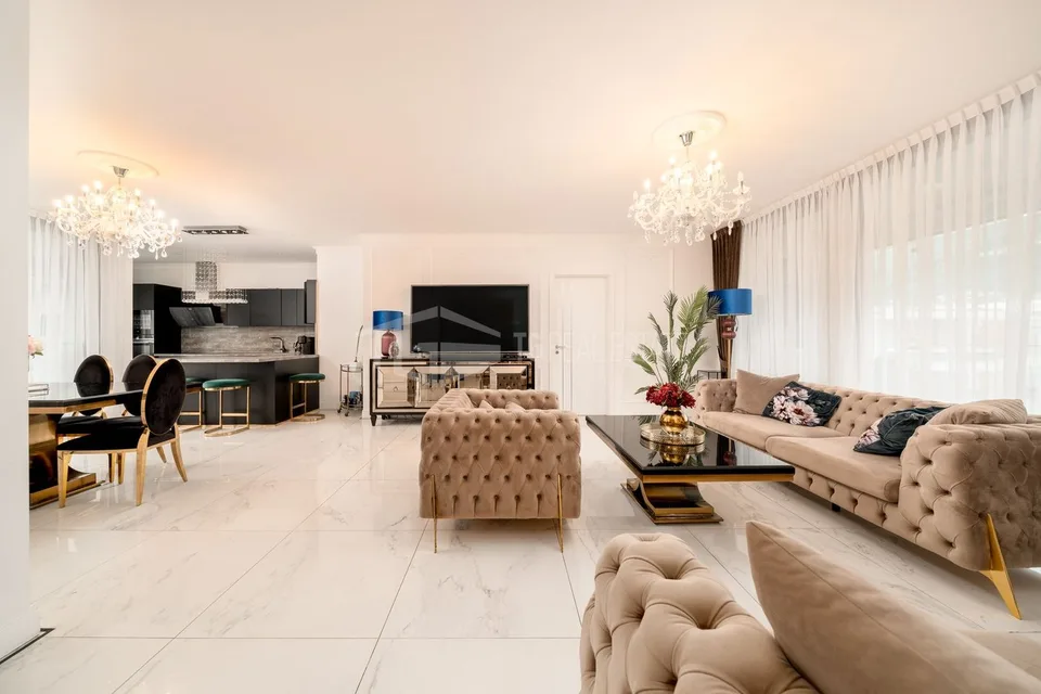 ELEGANTES PENTHOUSE NUR EIN PAAR SCHRITTE VOM ZENTRUM VON LUGANO ENTFERNT – Foto 10 von 13