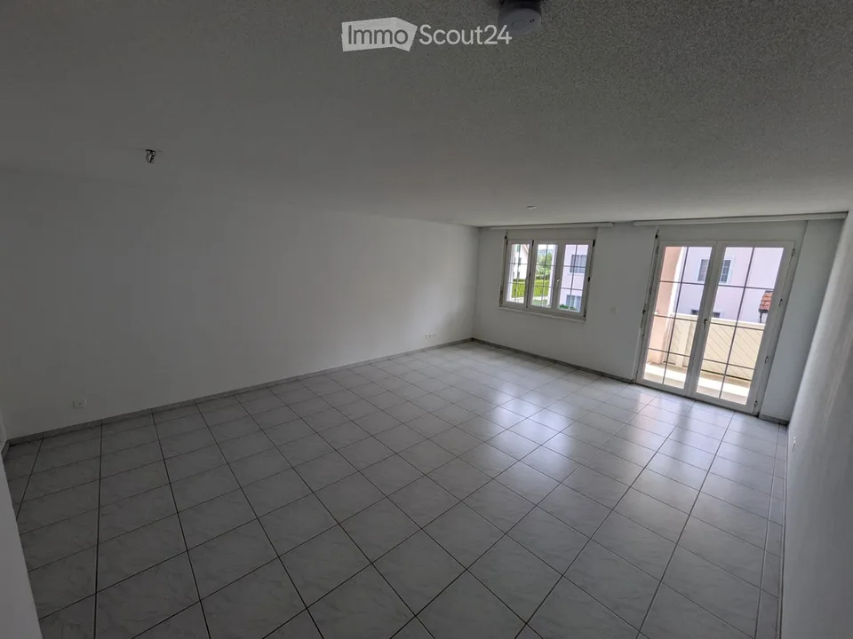 Helle, ruhige 3.5 ZWG mit tollem Südbalkon nahe Hallwilersee