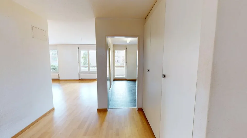 Gemütliche 4-Zimmer-Wohnung in Zürich-Altstetten (Befristung bis 30.09.2027)