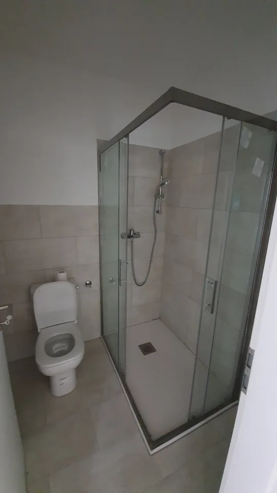 Palazzina residenziale-commerciale a reddito