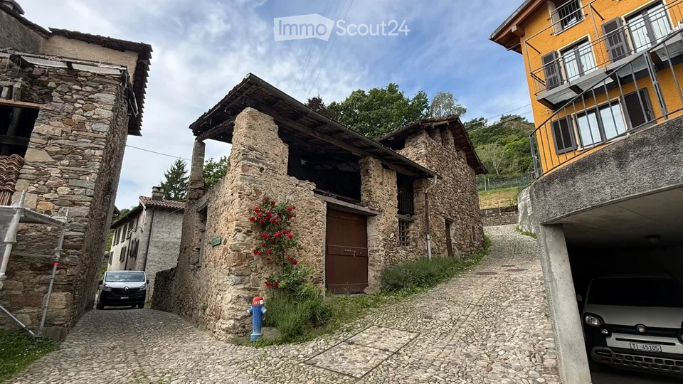 Rustico con giardino - Landhaus mit Garten