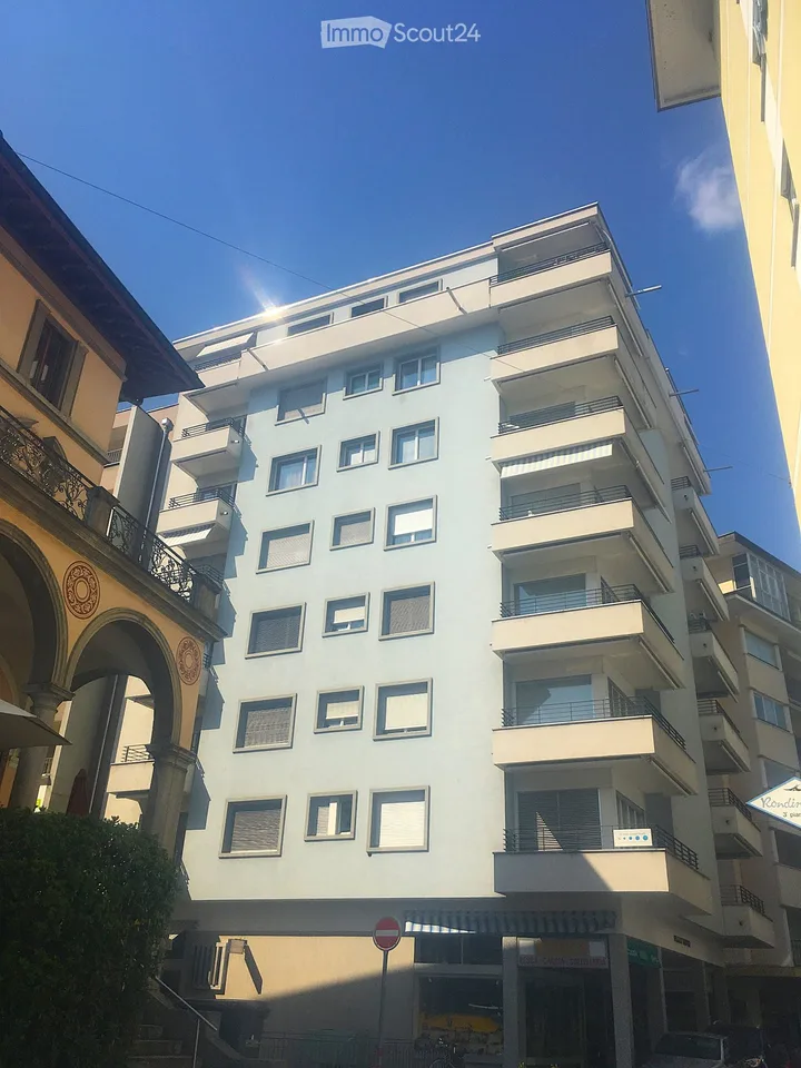 APPARTAMENTO A MURALTO COMPLETAMENTE RINNOVATO