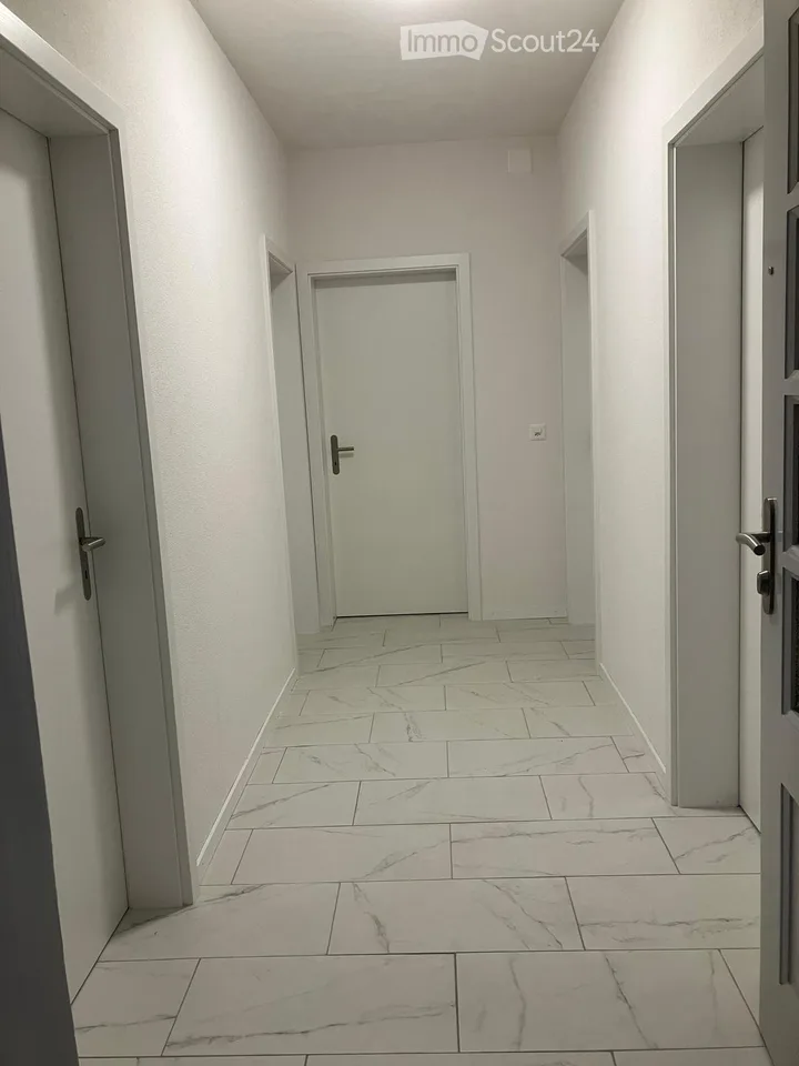 Frisch renovierte 3.5-Zimmer-Wohnung mit Balkon an der Landoltstrasse, Bern