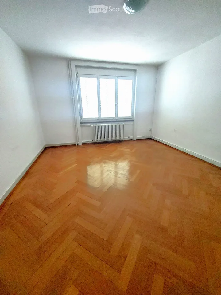 Chambre à louer près de LA GARE et de L'UNIVERSITE.