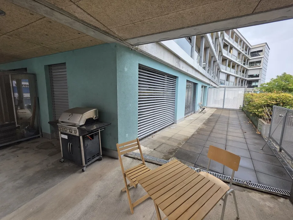 Helle, moderne 2.5-Zimmer-Wohnung mit grosser Terrasse  Nachmieter/in gesucht per 30. September 2026, Top-Lage Dietikon