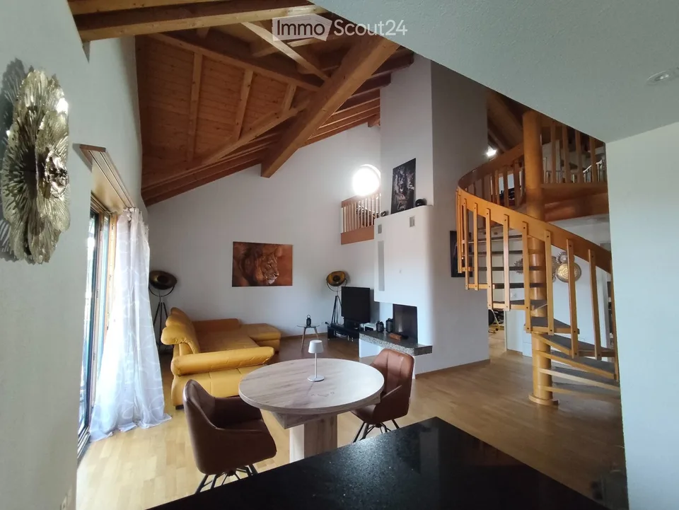 Traumhafte 5.5-Zi-Maisonette Sichtgebälk Cheminée Märstetten