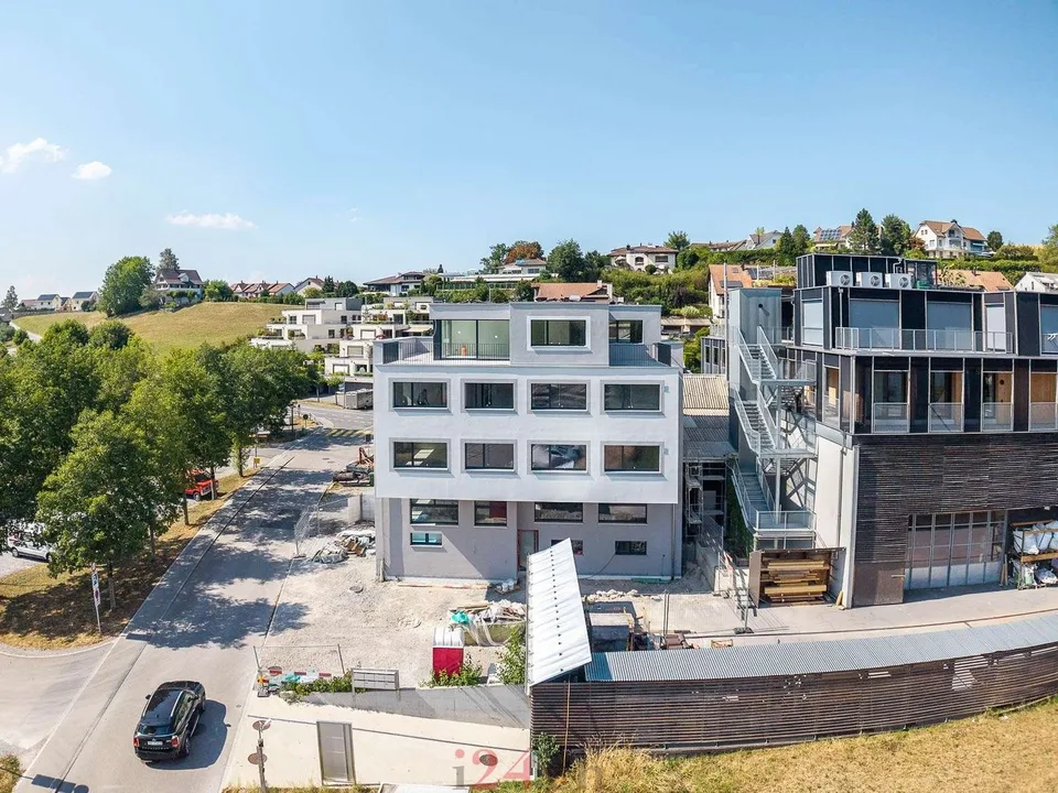 Espace commercial exclusif au 2e étage - aménagement intérieur par le locataire