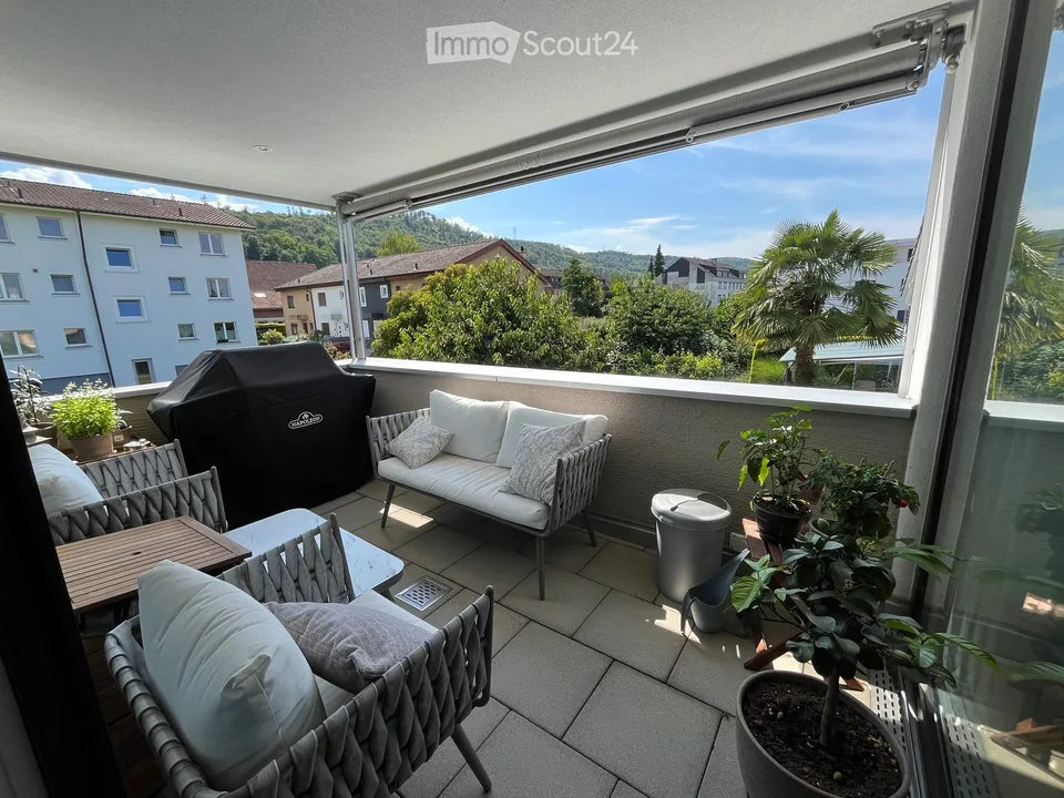 Moderne, sonnige und grosszügige 3.5-Zi.-Whg. 95 m2 mit Westbalkon