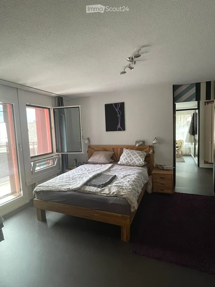 Bright 4.5-room apartment with two balconies and beautiful views at Alter Postplatz in Stans