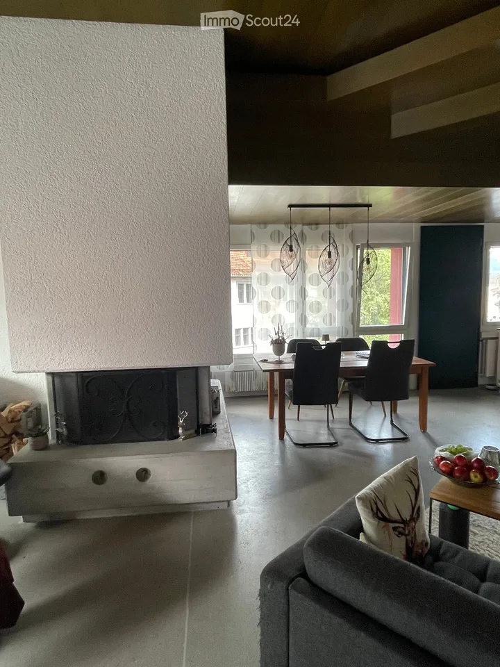 Bright 4.5-room apartment with two balconies and beautiful views at Alter Postplatz in Stans