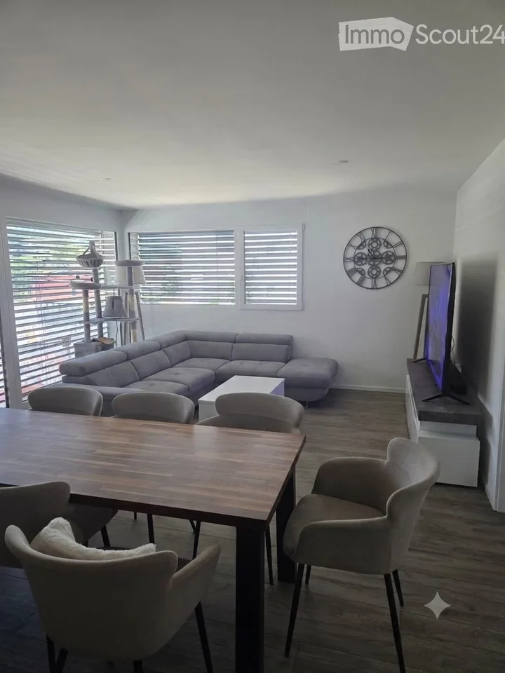 Appartement neuf de 3.5 pièces avec balcon à Remaufens