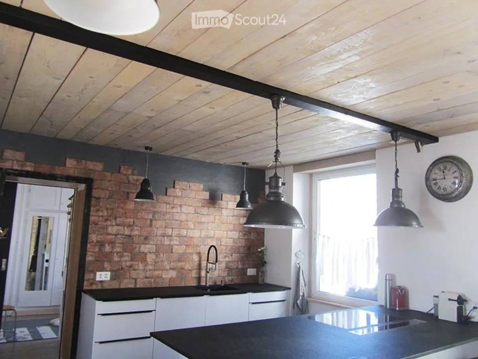 Grand attique 122m² à louer- grande terrasse -