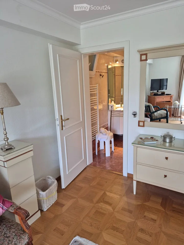 Gemütliches möbliertes Zimmer von 25m² zur Miete in Genolier, Komfort, Ruhe