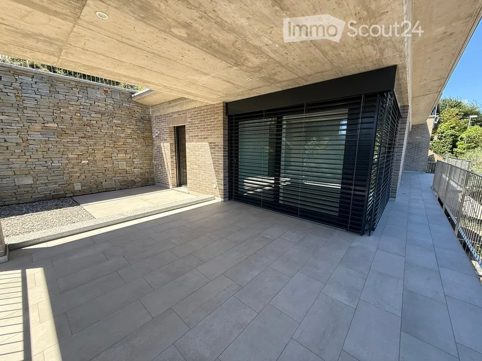 Bellissimo e moderno appartamento 3.5 locali con grande spazio esterno in piccola residenza