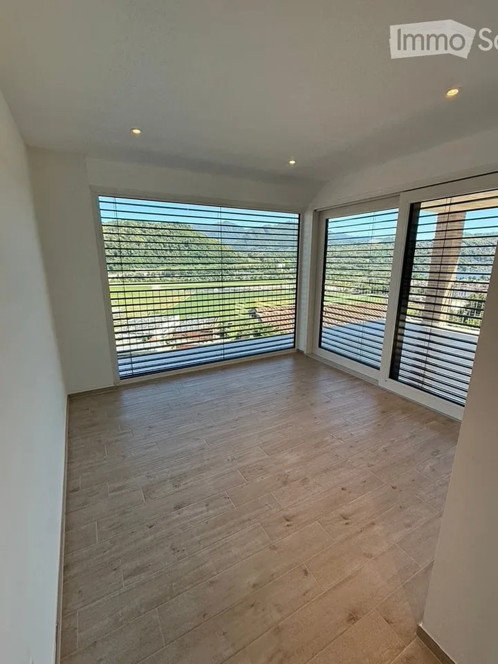 Bellissimo e moderno appartamento 3.5 locali con grande spazio esterno in piccola residenza