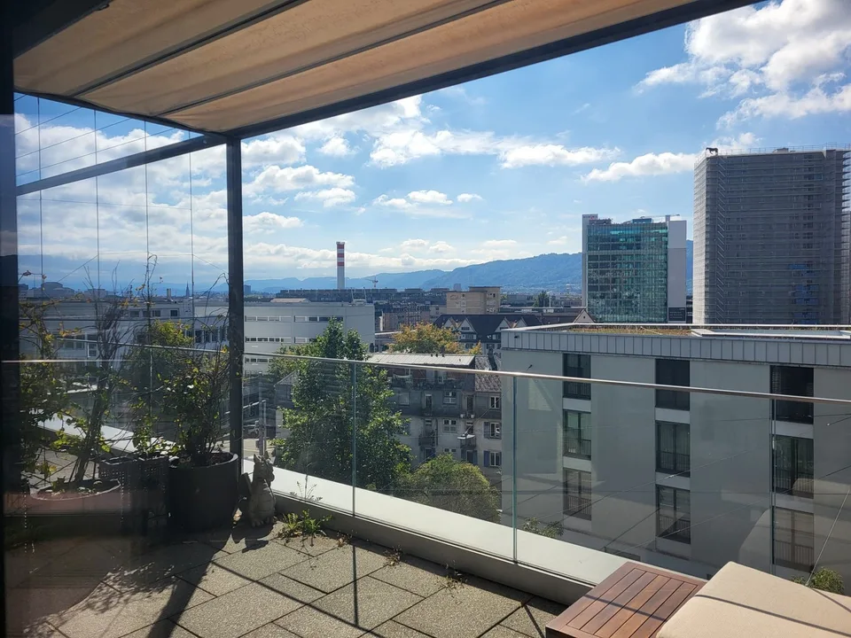 Beautiful Green Apartment Central Zurich