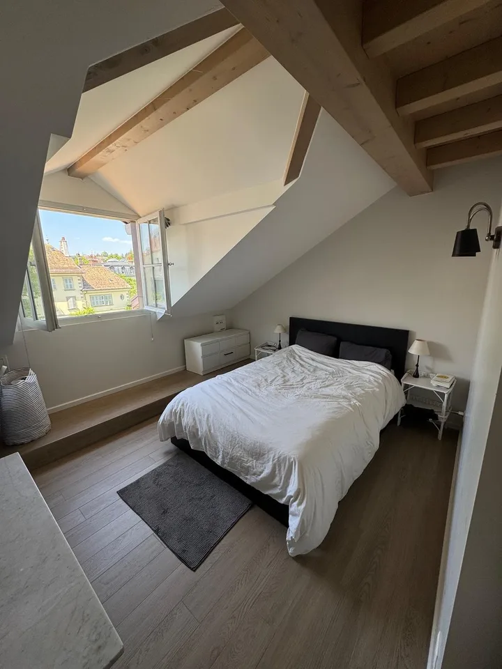 Lake view apartment