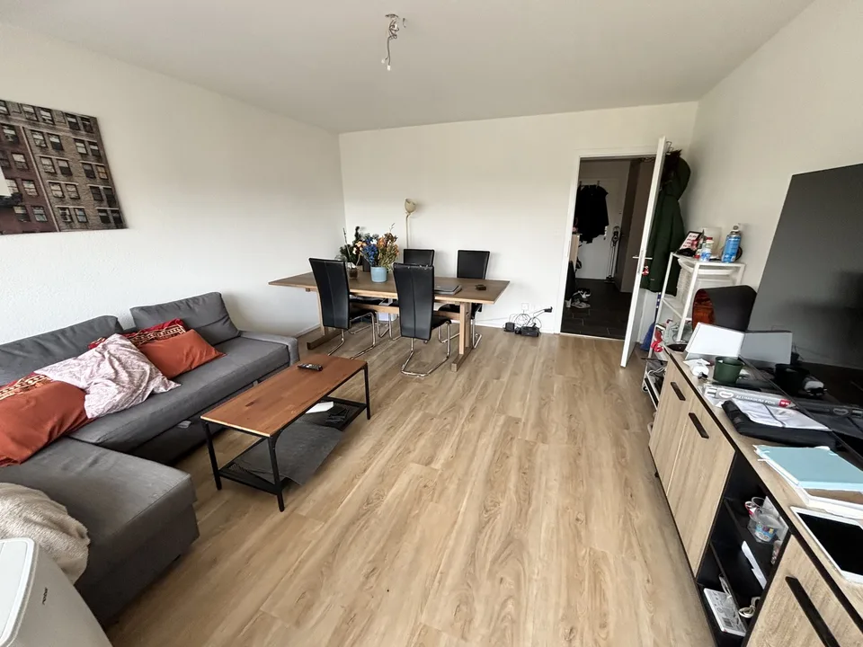 Bright Room in a Renovated Apartment | Spreitenbach | Available from September