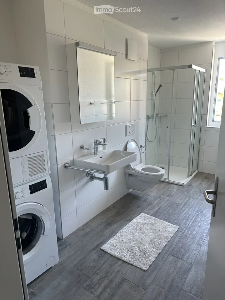Charmante 4.5-Zimmer-Wohnung mit herrlichem Ausblick in Emmetten