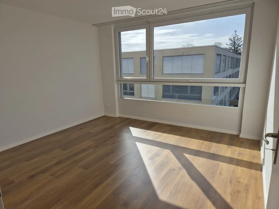 Sous-locataire : Appartement 3,5 pièces lumineux avec loggia