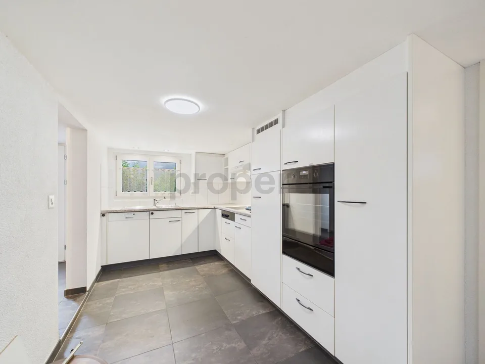 Accogliente casa unifamiliare con 6 camere in posizione tranquilla a Glarus – foto 5 di 44