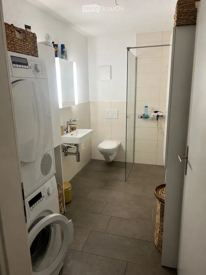 Nachmieter Gesucht 2.5 Zimmer Weiach (Zürich) për September