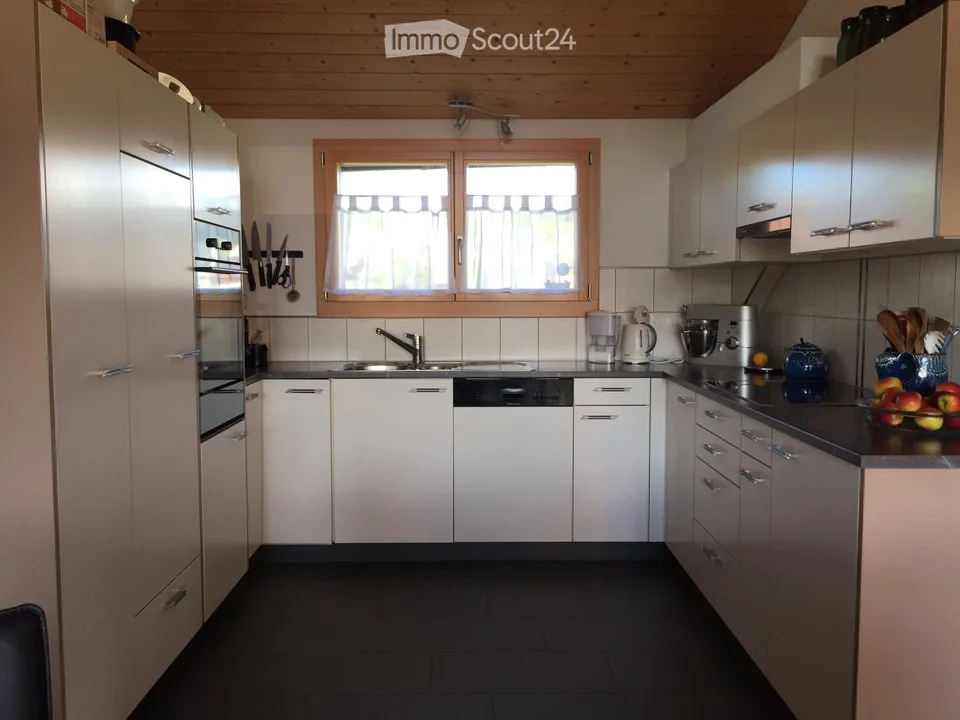 Charming 2.5-room attic apartment with balcony in Mirchel