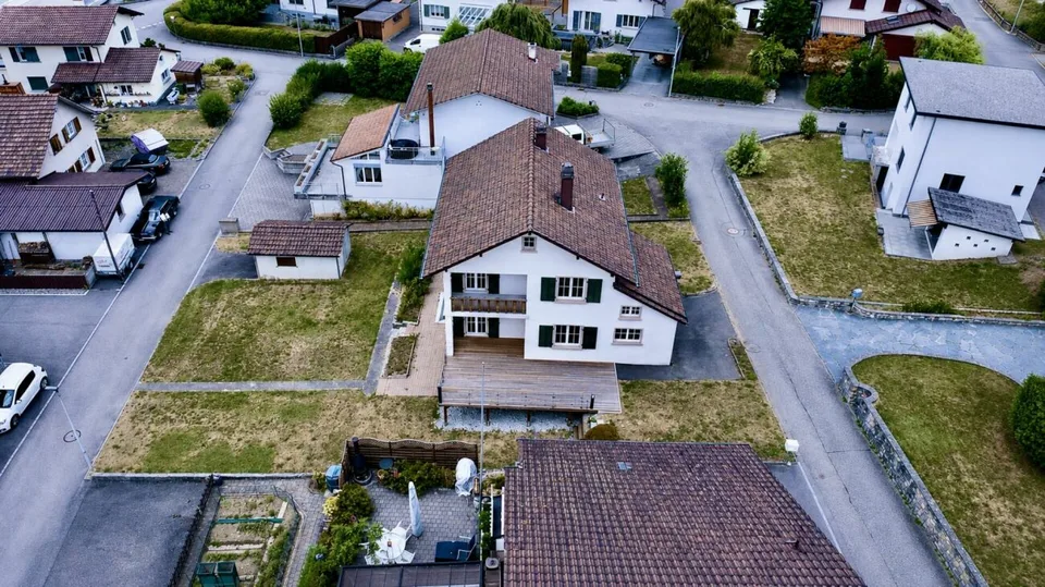 Einziehen statt renovieren - komplett kernsaniertes Einfamilienhaus in Mümliswil