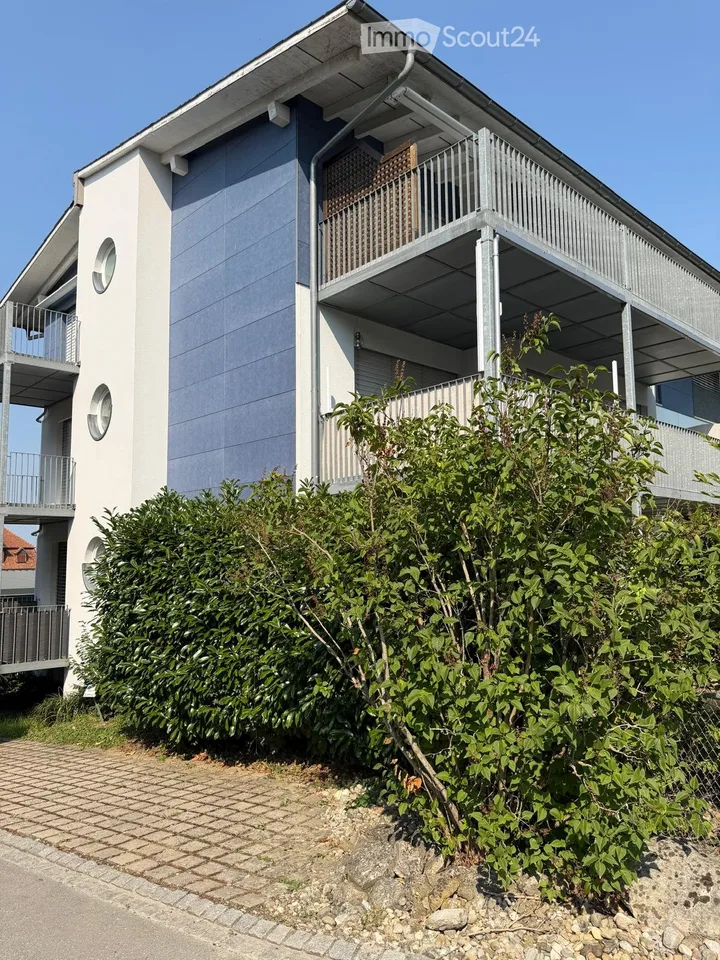 Helle 4.5-Zimmer-Erdgeschosswohnung mit Balkon und Garage in Kreuzlingen